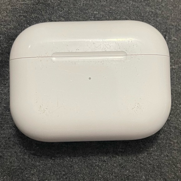 AirPod pro - Picture 3 of 3